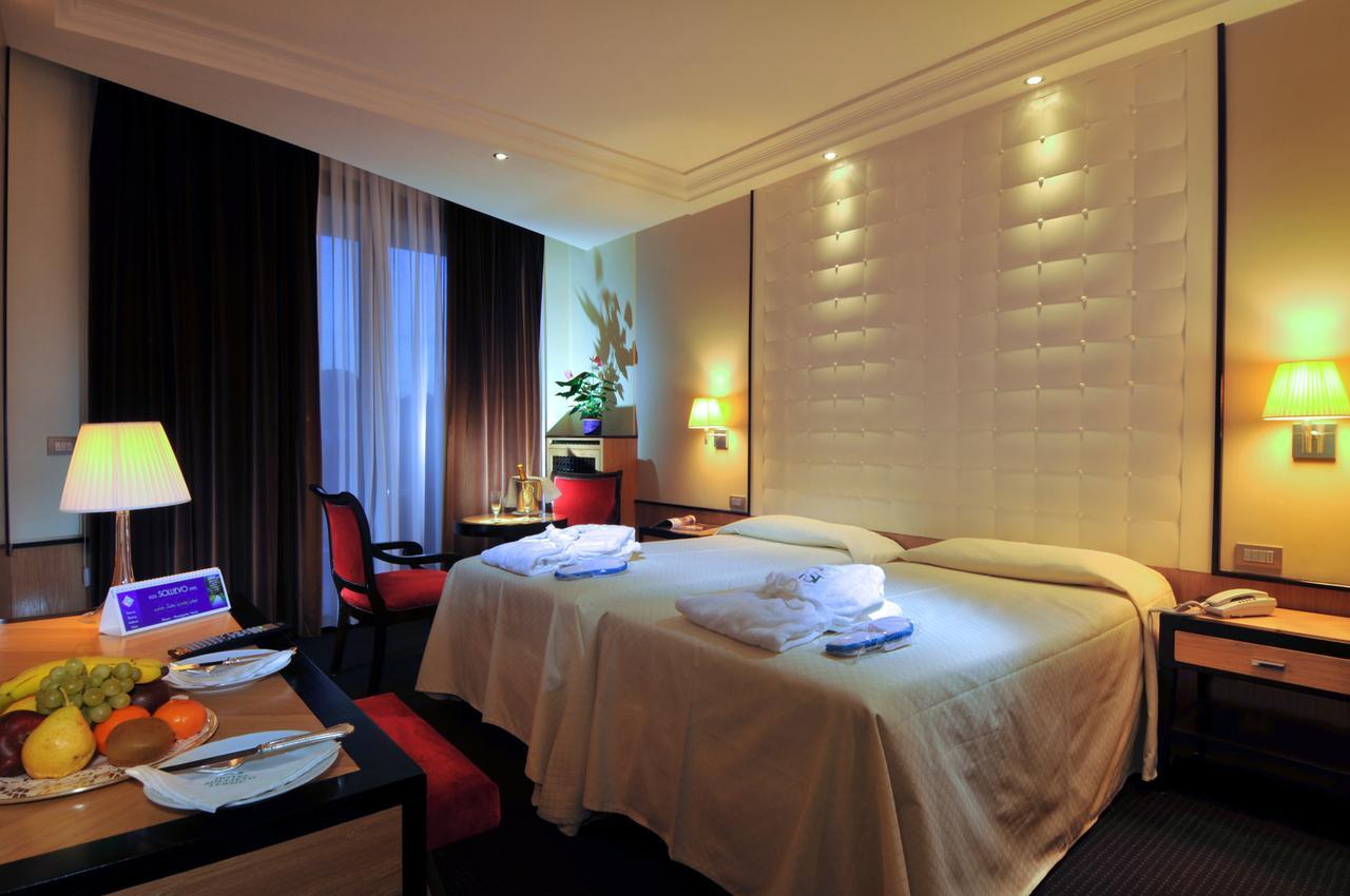 Hotel Sollievo Монтегротто-Терме Екстер'єр фото